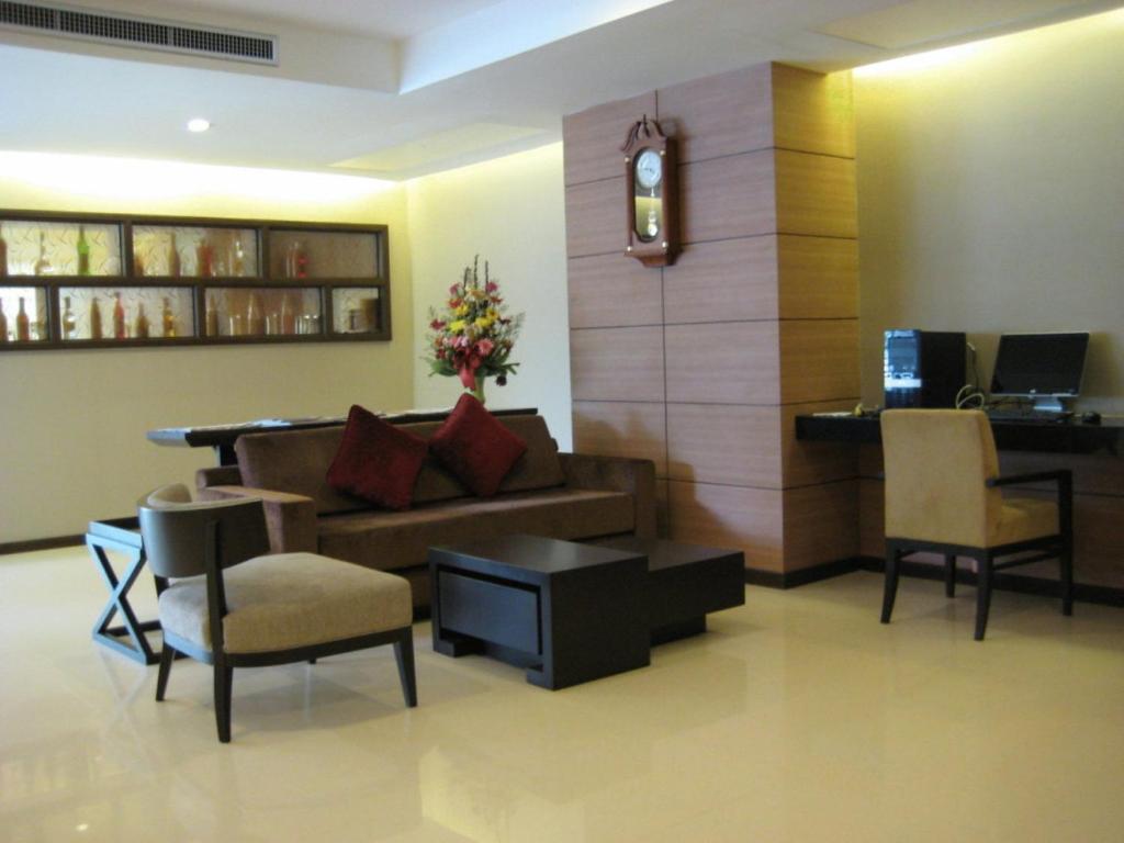 The Dawin Hotel Bangkok Dış mekan fotoğraf